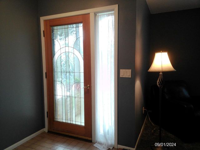 2116 Harris Highland DRIVE, Waukesha, WI 53188
