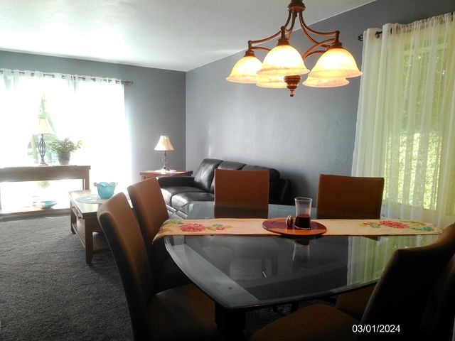 2116 Harris Highland DRIVE, Waukesha, WI 53188