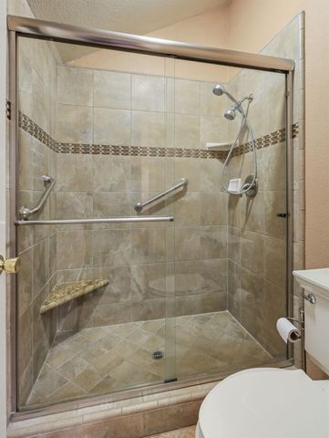 3201 Swallows Nest Dr, Sacramento, CA 95833