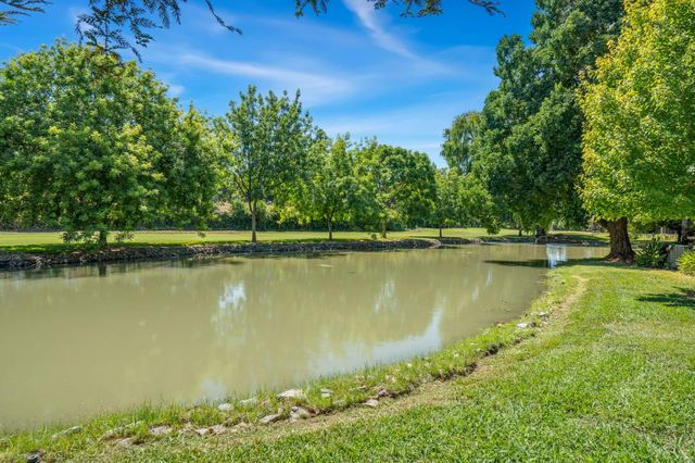 3201 Swallows Nest Dr, Sacramento, CA 95833