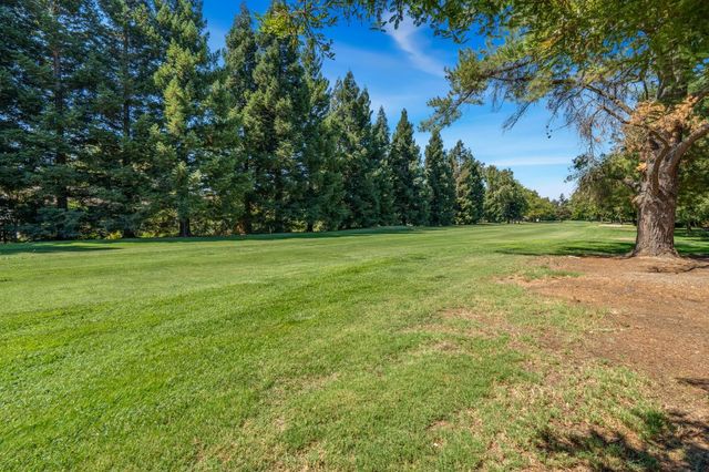 3201 Swallows Nest Dr, Sacramento, CA 95833