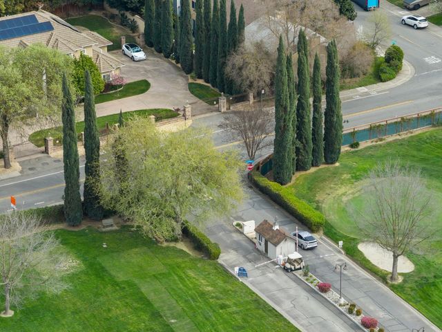 3201 Swallows Nest Dr, Sacramento, CA 95833
