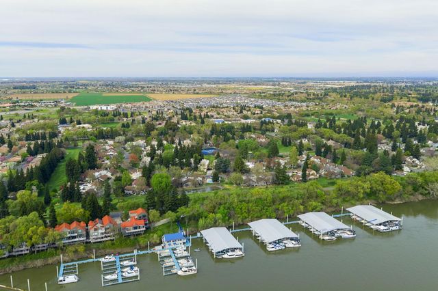 3201 Swallows Nest Dr, Sacramento, CA 95833