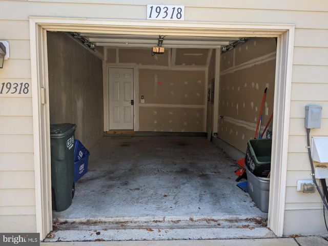 19318 DIAMOND LAKE DR, Leesburg, VA 20176