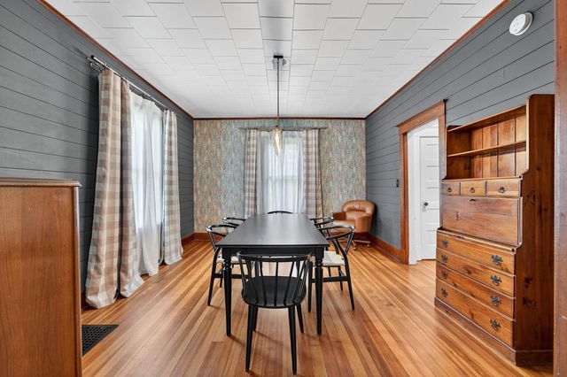 12 6th Avenue SE, Rochester, MN 55904