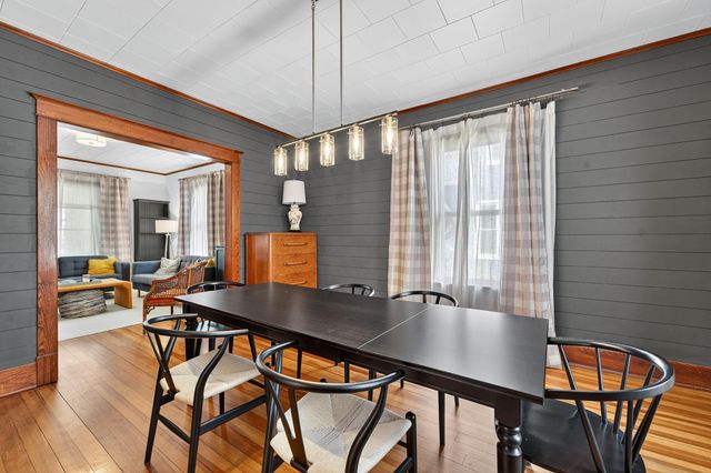 12 6th Avenue SE, Rochester, MN 55904