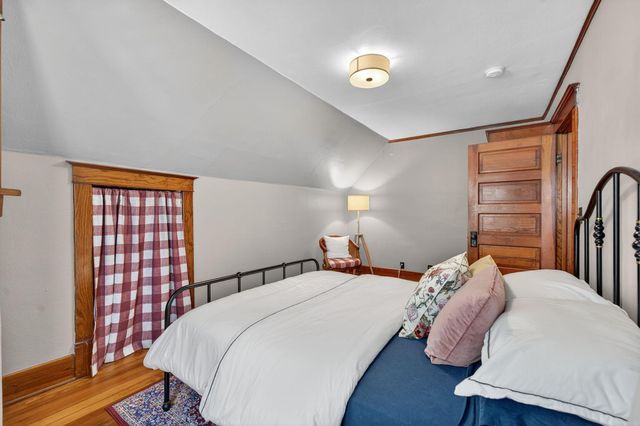 12 6th Avenue SE, Rochester, MN 55904