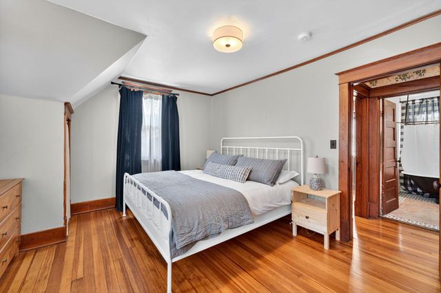 12 6th Avenue SE, Rochester, MN 55904