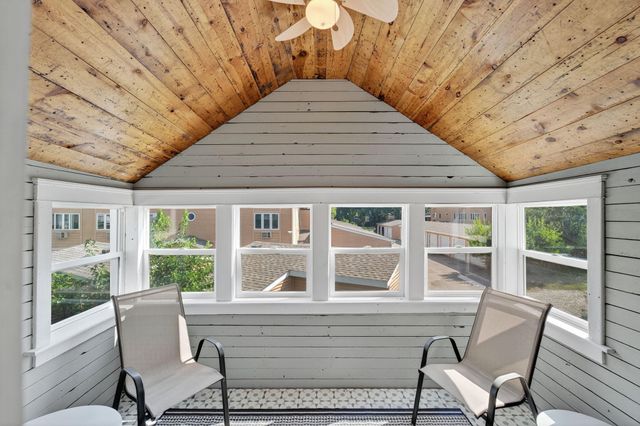 12 6th Avenue SE, Rochester, MN 55904