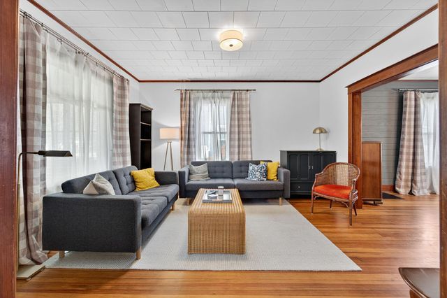 12 6th Avenue SE, Rochester, MN 55904