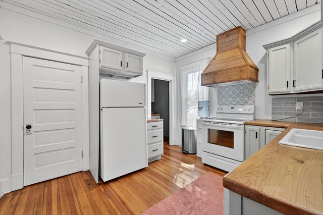 12 6th Avenue SE, Rochester, MN 55904