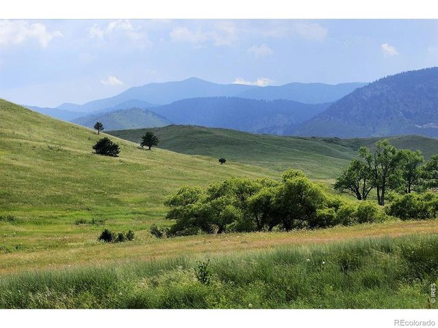16682 W 86th Drive, Arvada, CO 80007