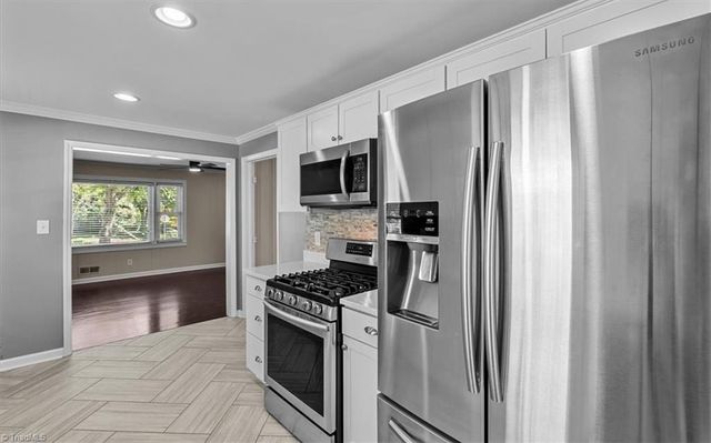 110 Mayflower Drive, Greensboro, NC 27403