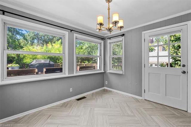 110 Mayflower Drive, Greensboro, NC 27403