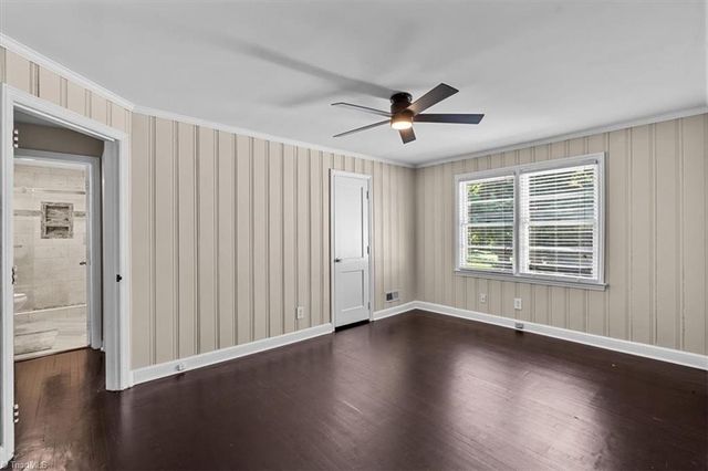 110 Mayflower Drive, Greensboro, NC 27403