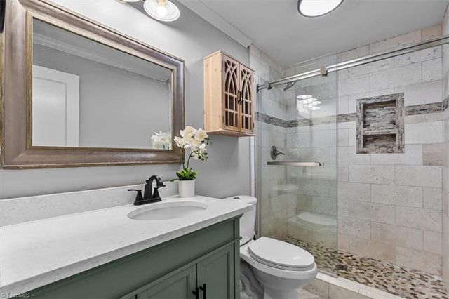 110 Mayflower Drive, Greensboro, NC 27403