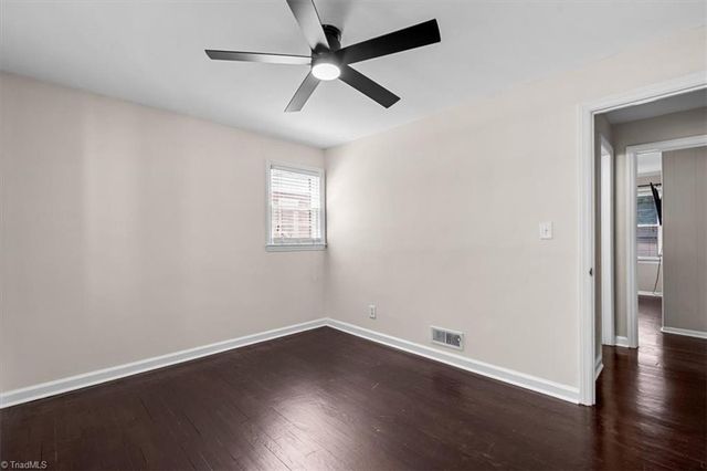 110 Mayflower Drive, Greensboro, NC 27403