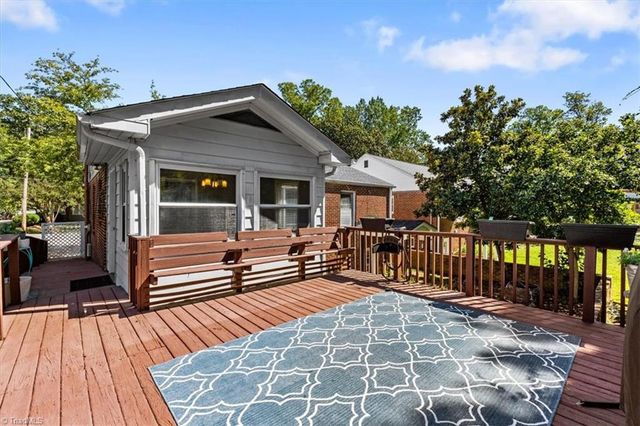 110 Mayflower Drive, Greensboro, NC 27403