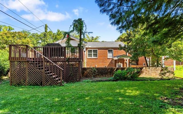 110 Mayflower Drive, Greensboro, NC 27403