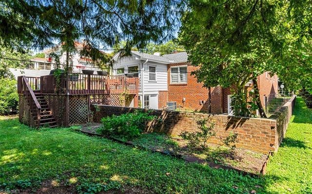 110 Mayflower Drive, Greensboro, NC 27403