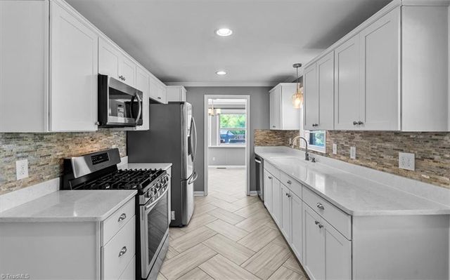 110 Mayflower Drive, Greensboro, NC 27403
