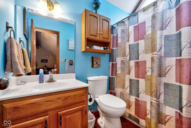 1918 E Summer Place E, Anderson, IN 46012