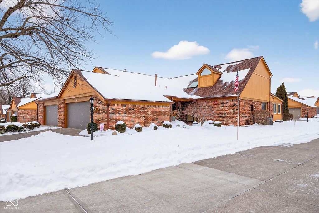 1918 E Summer Place E, Anderson, IN 46012