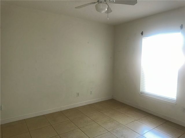 955 18th Place B, Vero Beach, FL 32960