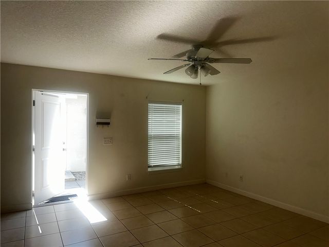 955 18th Place B, Vero Beach, FL 32960