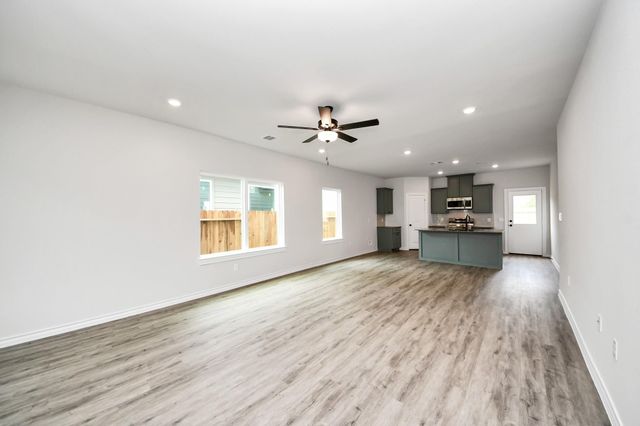 18745 Loom Drive, Conroe, TX 77306