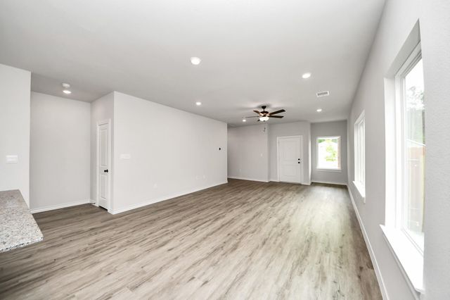 18745 Loom Drive, Conroe, TX 77306