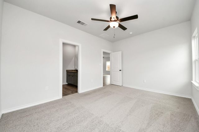 18745 Loom Drive, Conroe, TX 77306