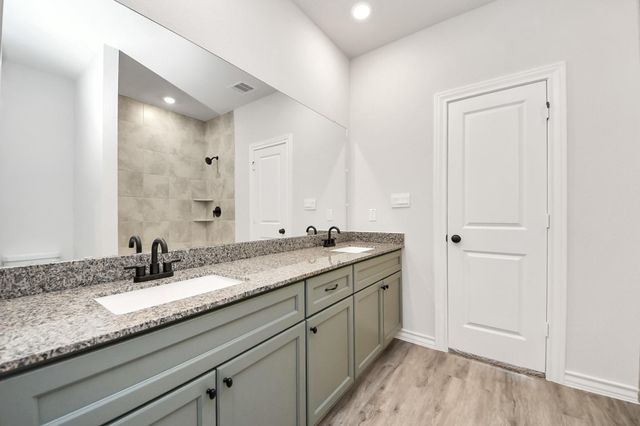 18745 Loom Drive, Conroe, TX 77306