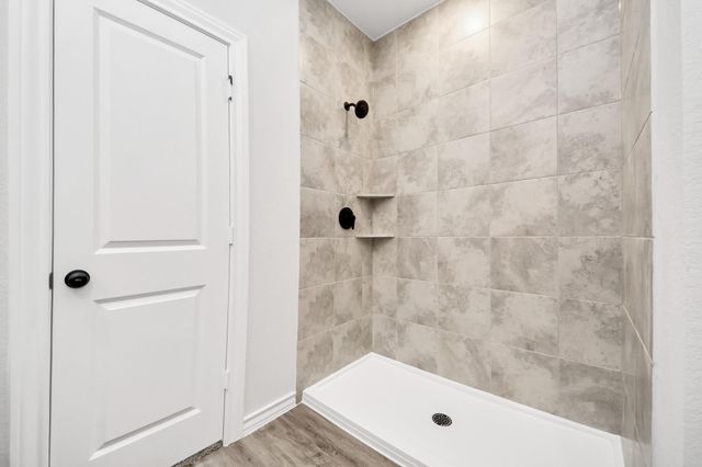 18745 Loom Drive, Conroe, TX 77306