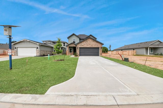 18745 Loom Drive, Conroe, TX 77306