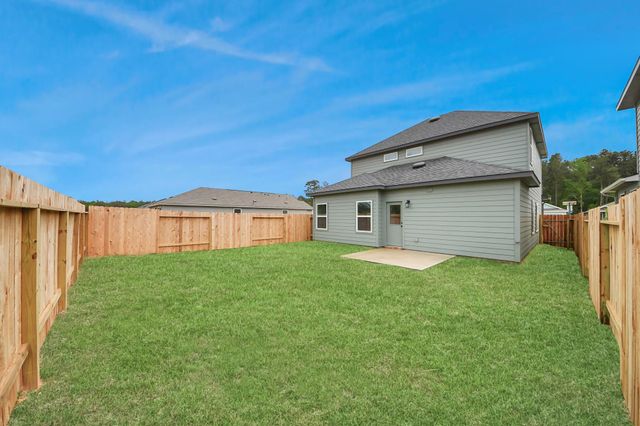 18745 Loom Drive, Conroe, TX 77306