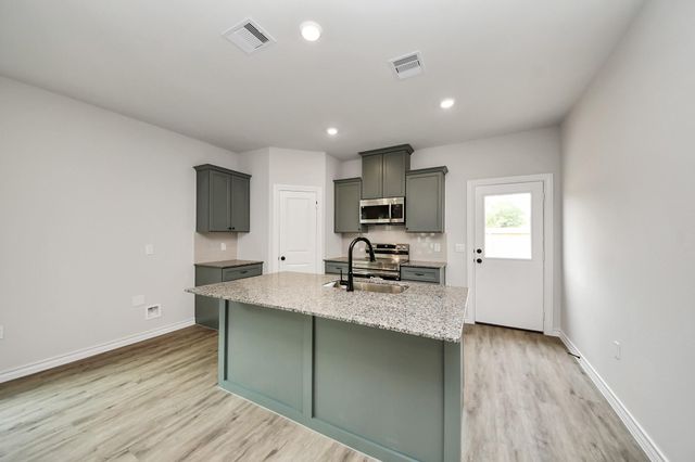 18745 Loom Drive, Conroe, TX 77306