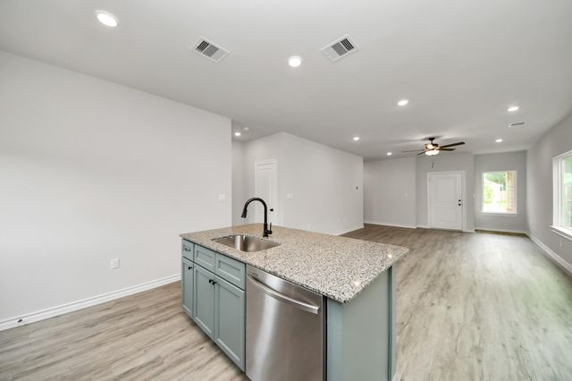 18745 Loom Drive, Conroe, TX 77306