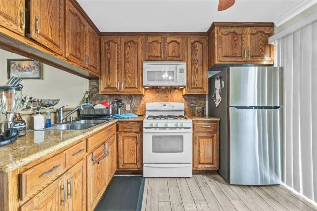 16825 Passage, Paramount, CA 90723