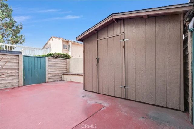 16825 Passage, Paramount, CA 90723