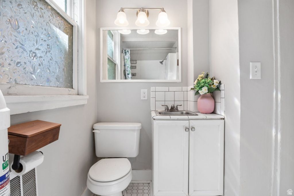 Image 10 of property listing at 86 B ST #10, Salt Lake City, UT 84103