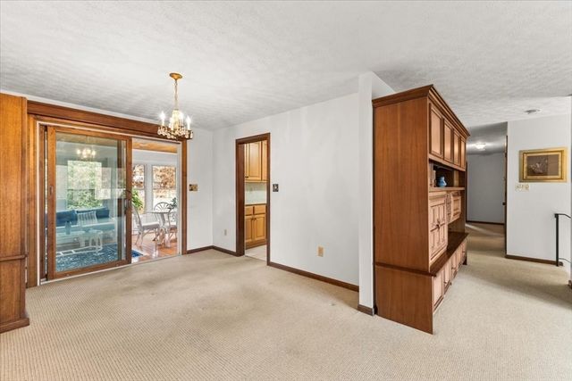 7 Portside Dr, Bourne, MA 02559