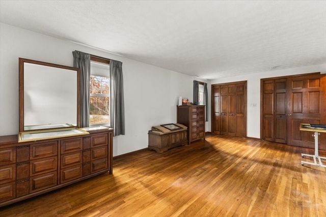 7 Portside Dr, Bourne, MA 02559