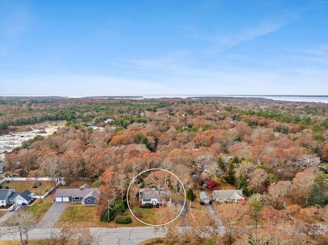 7 Portside Dr, Bourne, MA 02559