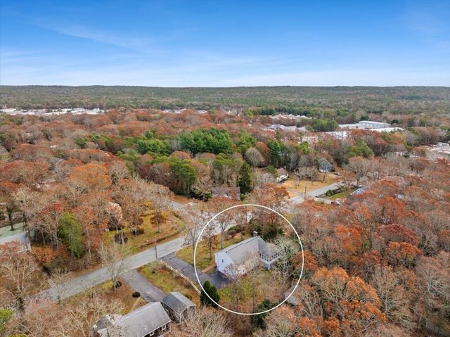 7 Portside Dr, Bourne, MA 02559