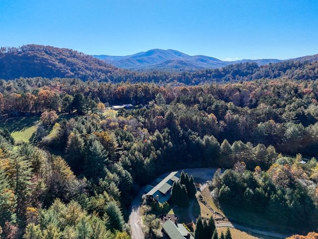 76 River Forest Place, Suches, GA 30572