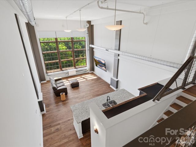 715 N Graham Street 502, Charlotte, NC 28202