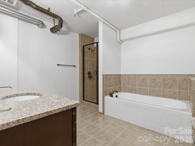 715 N Graham Street 502, Charlotte, NC 28202