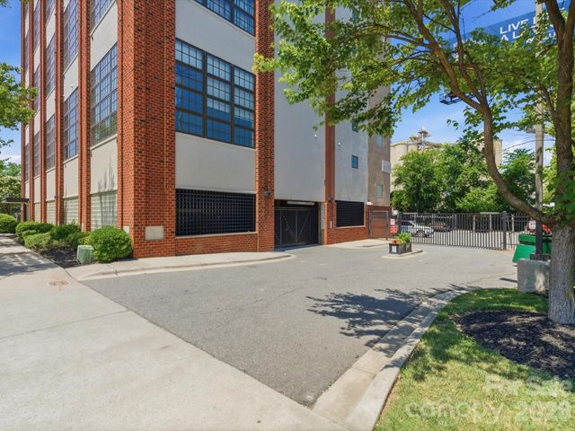 715 N Graham Street 502, Charlotte, NC 28202