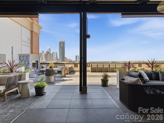 715 N Graham Street 502, Charlotte, NC 28202